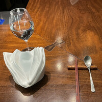 虎峰 - カウンター席へ