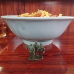 スタミナラーメン じゅんちゃん - スタミナラーメン冷やしトリプル（3玉）900円　側面