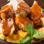epais - 厚切りロースカツカレー丼