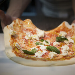 “Margherita” is recommended! Delicious pizza with chewy dough