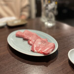 炭火焼肉ホルモン うらら - 特選タン