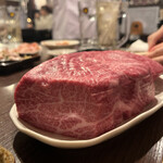 炭火焼肉ホルモン うらら - 特産松坂42ヶ月雌のイチボ