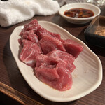 炭火焼肉ホルモン うらら - カシラ