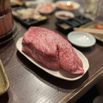 炭火焼肉ホルモン うらら - 特産松坂42ヶ月雌のイチボ