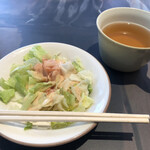 サイゼリヤ - ランチのサラダとスープ