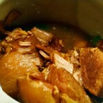 辣香坊 - 特制東北壇肉 〜不思議ツボの中身