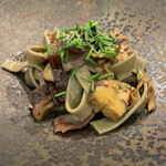 カーサ・デル・チーボ - 青森産サザエ　その肝を練り込んだフェットゥッチェレ　