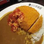 Koko Ichibanya - ロースカツカレー809円、 トマトガーリック157円（税込）