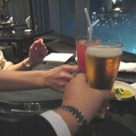 テーブル36 - 乾杯！