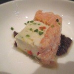 テーブル36 - サーモンと何とかのテリーヌ