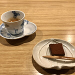 吉花 - 牛蒡チョコとエスプレッソ。最高。
