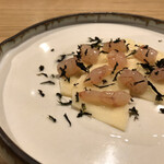 吉花 - 海老と筍。筍がナッツのように素晴らしい美味しさ。