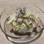 銀座 結絆 - 霜降り白菜と蟹身のサラダ