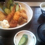 むつみ屋 - 色とりどりの海の幸フライ定食￥1100