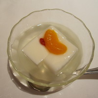 重慶飯店 岡山店 - デザートの杏仁豆腐