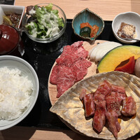 純和牛焼肉 無限亭。 - 