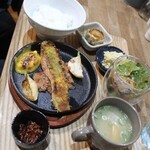 レストランカフェ アンドット - 