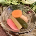 ジャム cafe 可鈴 - 【自家製ピクルス】今日は人参、かぶ、セロリ、きゅうり、菊芋の5種