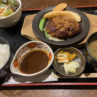 和牛料理 要 - ハンバーグ定食　デミグラスソース