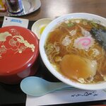 善助屋食堂 - 半カツ丼　ラーメンセット（￥1,100)