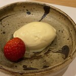 鮨 ENJI - 生姜のアイスと苺