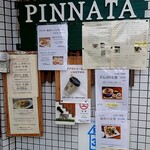 Shokudou to kafe pinata - 外看板