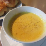 Cafe de MOU - スープはにんじんのポタージュ