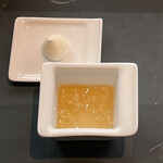 ジョバーノ - 蜂蜜は、蜂の巣入りです