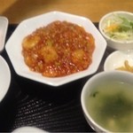麺飯家龍門 - エビチリ定食