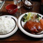 停車場 - ハンバーグセット