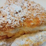 パティスリ・ル・スィエル - 生パイ（横から）