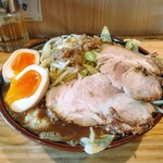 秋葉原ラーメン わいず - 豚そば､味玉､野菜少､ニンニク少