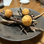 メゾン ケイ - まずはシューで口慣らし