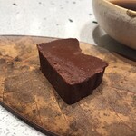 eos - カカオのテリーヌ