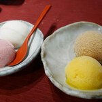 串かつ あーぼん - アイス
      「ヨーグルト」と「苺」
      「紅茶」と「マンゴー」