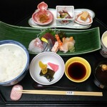Unagi Fugu Kaiseki Hibino - ●刺身御膳2200円（税込み）