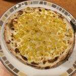 サイゼリヤ - たっぷりコーンのピザ