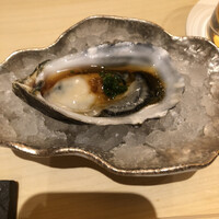 鮨　日本橋　鰤門 - タスマニア産牡蠣