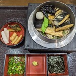 釜寅 - 焼きさば釜飯
