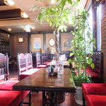 尾道浪漫珈琲 本店 - 店内テーブル席