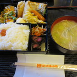 ほっかほっか亭 - 日替わり幕の内弁当　　３９０円　（ご飯大盛り＋５０円）