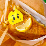 ザ フライング フィッシュ - 料理写真:「フィッシュ＆チップス」モルトビネガーで食べると本場の味！