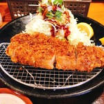 Tonkatsu Katsukichi - お肉が分厚い！