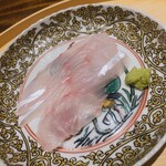 温石 - 柵の斬り付けを正面から見つめますが、この色艶、大きさ、皮裏の色合いを見ても、なんだかわかりませんでした。答えは近所のアラ。アラッまぁ〜！お約束の戯言で笑いを誘います