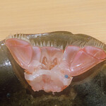 温石 - 赤座海老の尻尾の裏側です。ショッカーみたい、アハッ\(//∇//)\