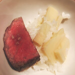 温石 - 一膳目の途中に、オマケのトウガラシをトッピング