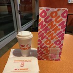 Dunkin' Donuts - ドリンクとドーナツが入った紙袋♪