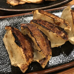 拉麺屋神楽 - 餃子5個　297円