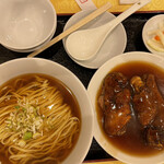 徳記 - 徳記豚足麺(1045円)