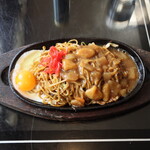 ハンター - カレー焼きそば 550円